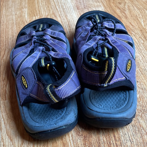 Keen Dark Purple Outdoor Sandals - Picture 5 of 9